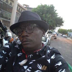 Meet your Posher, Eliza